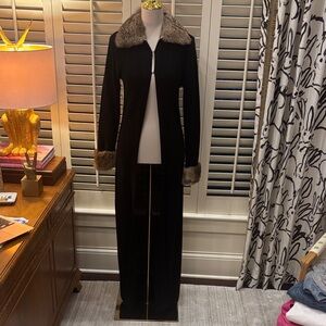 Elegant Black Long Sweater with Faux Fur Trim